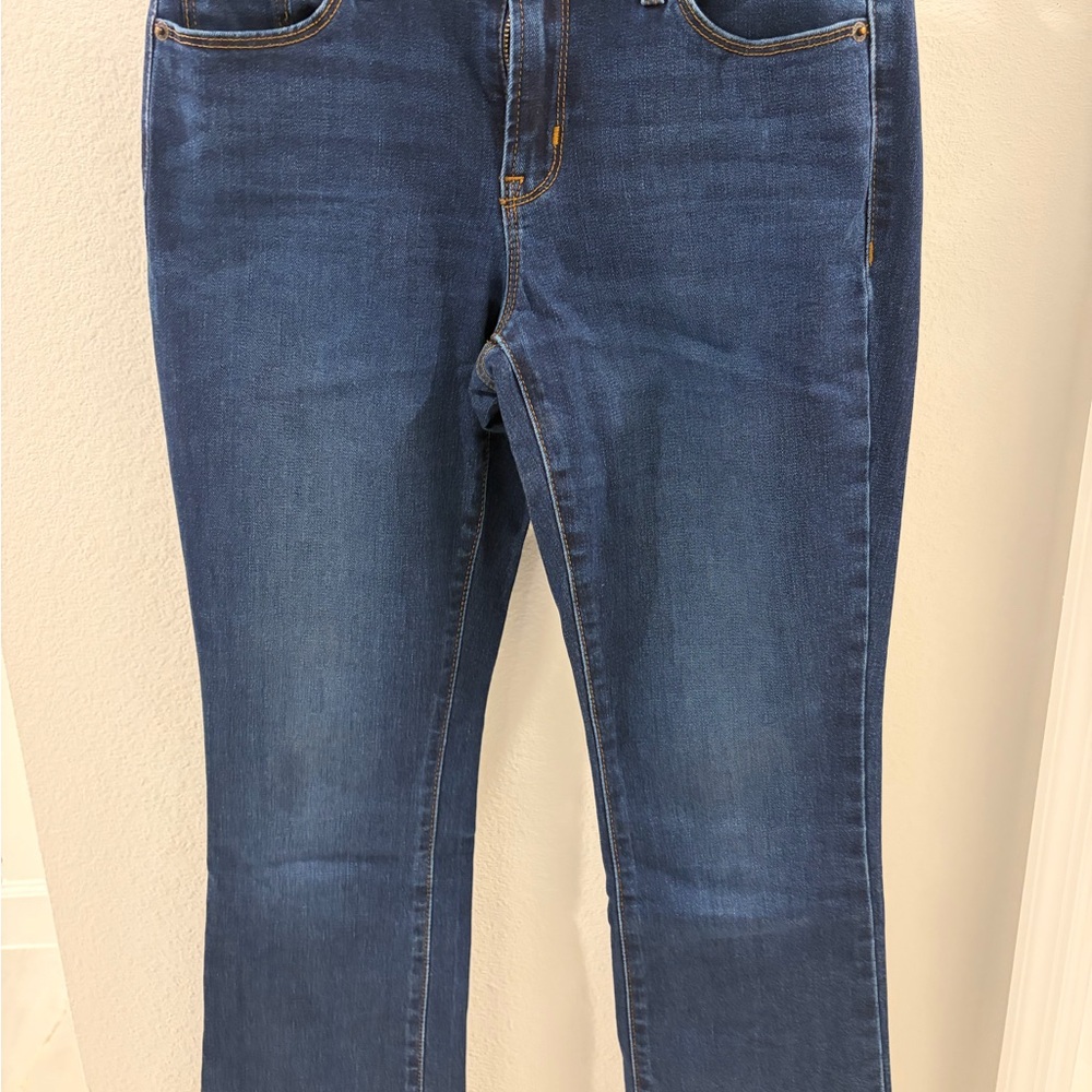 Old Navy Women's mid-rise kicker boot cut Jeans